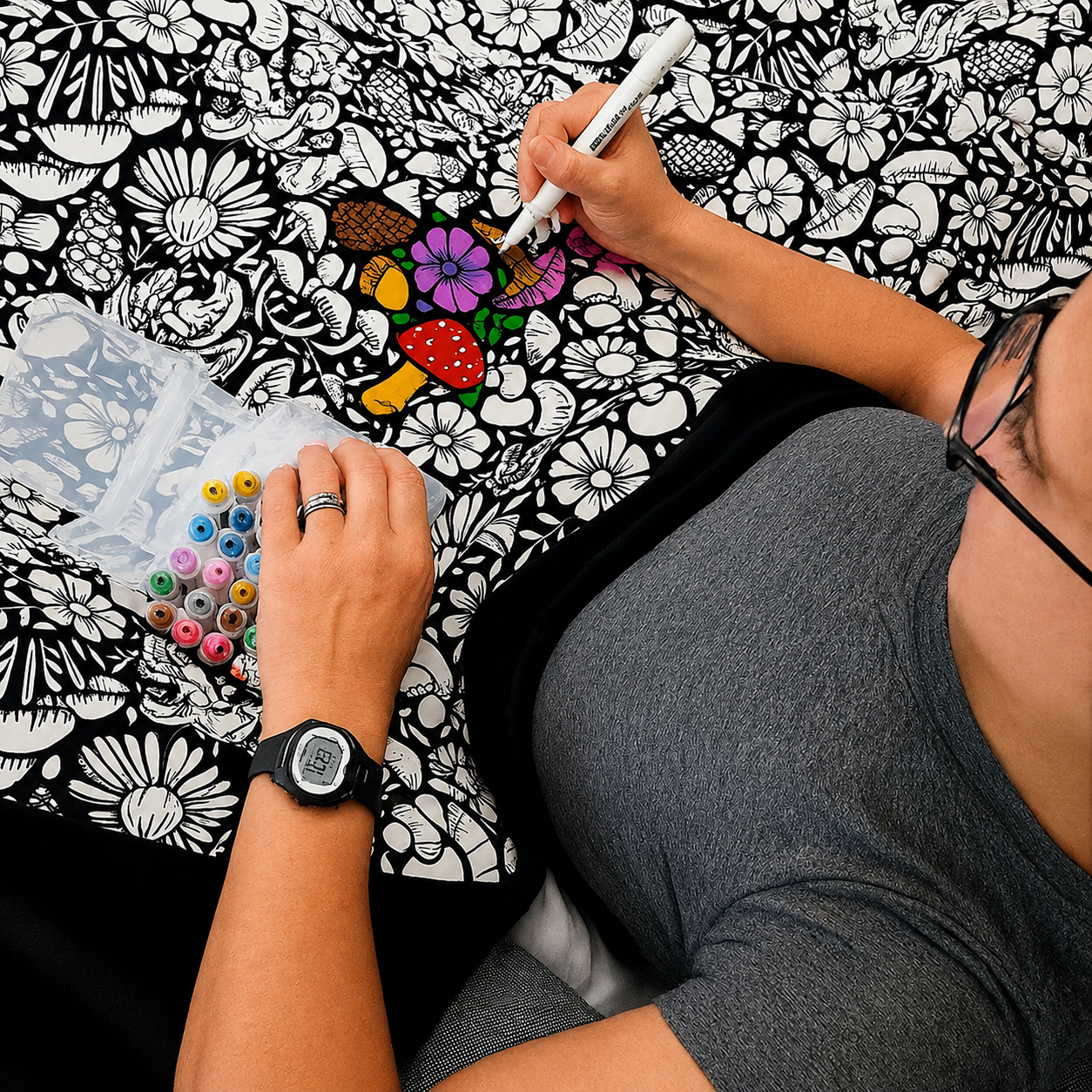 Fuzzy Velvet Coloring Blanket with 24 Markers