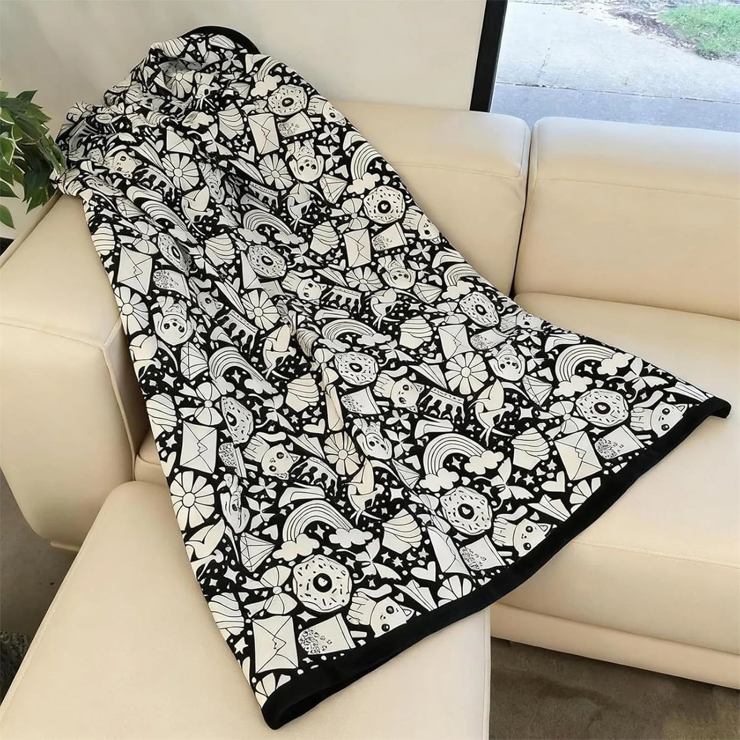 Fuzzy Velvet Coloring Blanket with 24 Markers